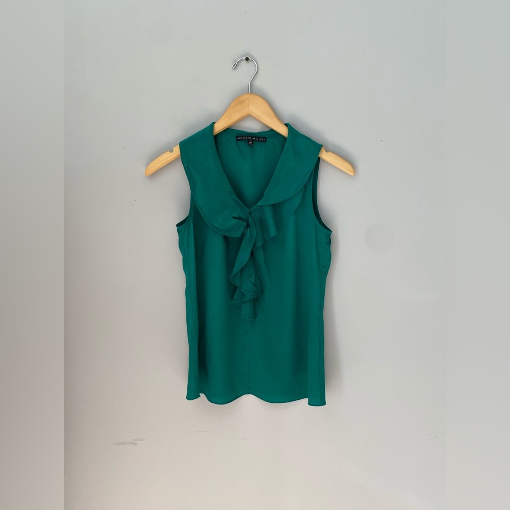 Top Emerald-Green-Antonio-Melani, material 100% Silk size XS